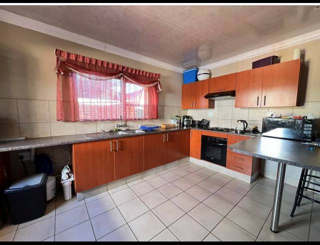 3 BEDROOM HOUSE FOR SALE IN KATHU